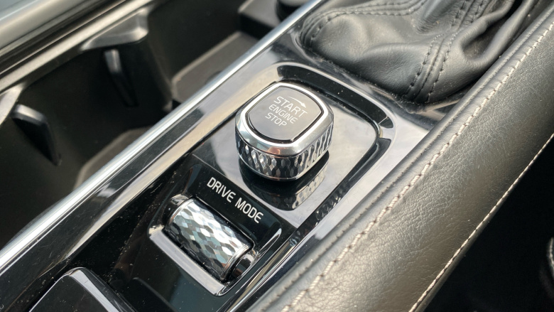 Volvo Xc90 2.0 T5 [250] Momentum Pro 5dr AWD Gtron Petrol Estate